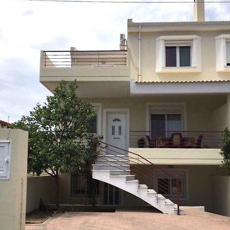 Amazing House In Kiato Near The Beach Kiáton Exterior foto