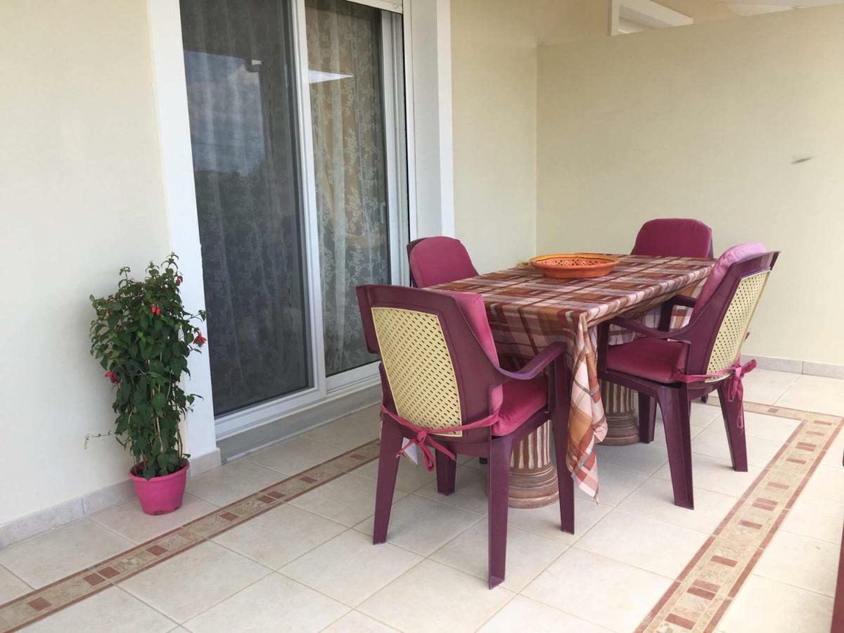 Amazing House In Kiato Near The Beach Kiáton Exterior foto